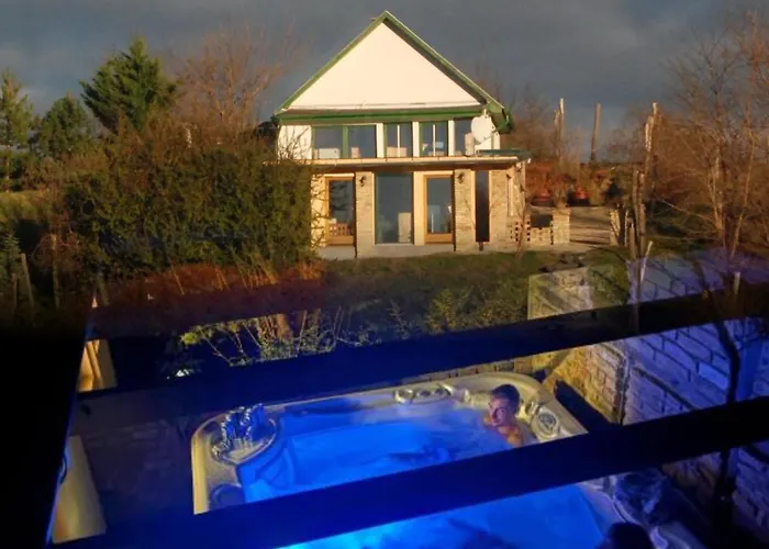 Kolepcsos Vendeghaz בית נופש